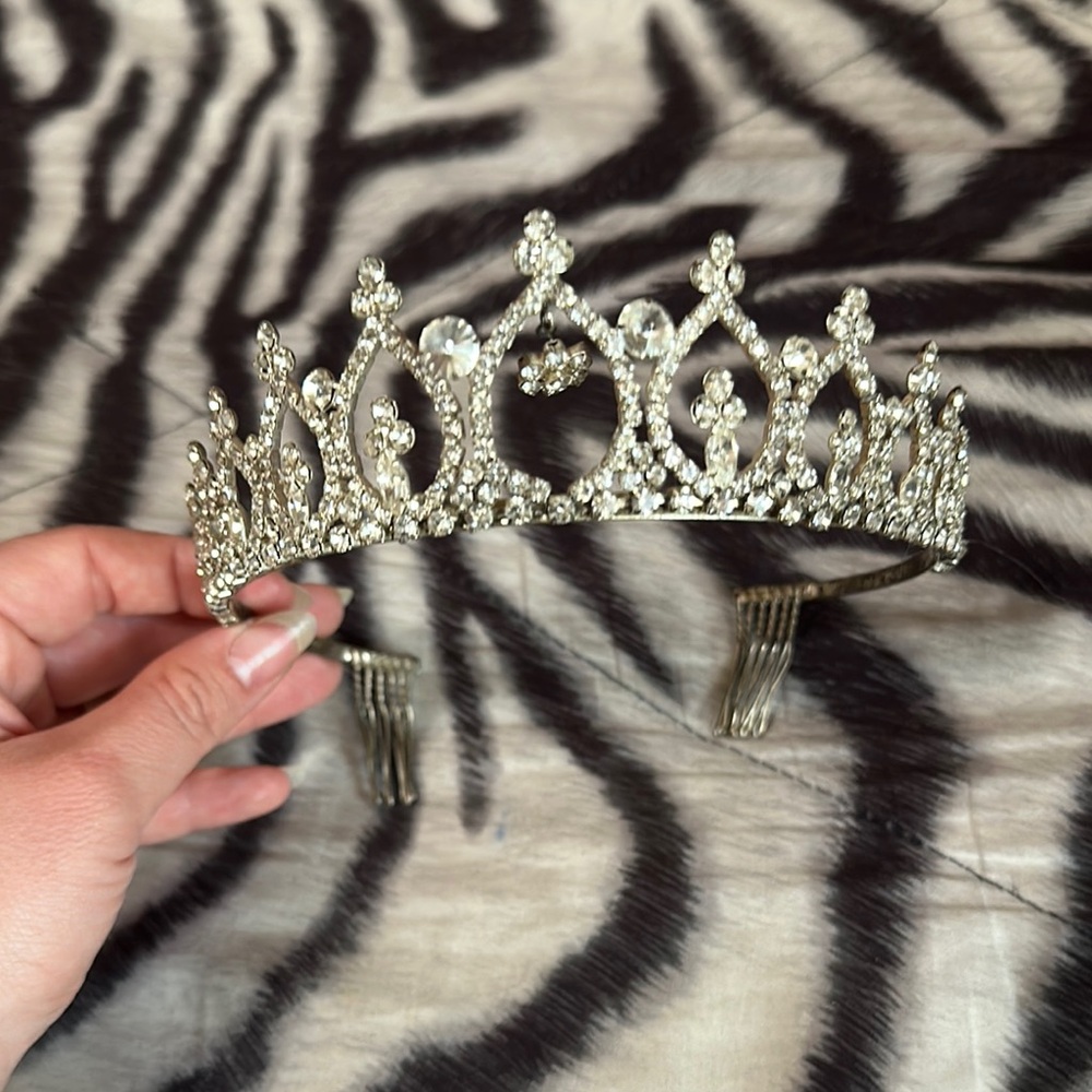 Elegant Silver Tiara